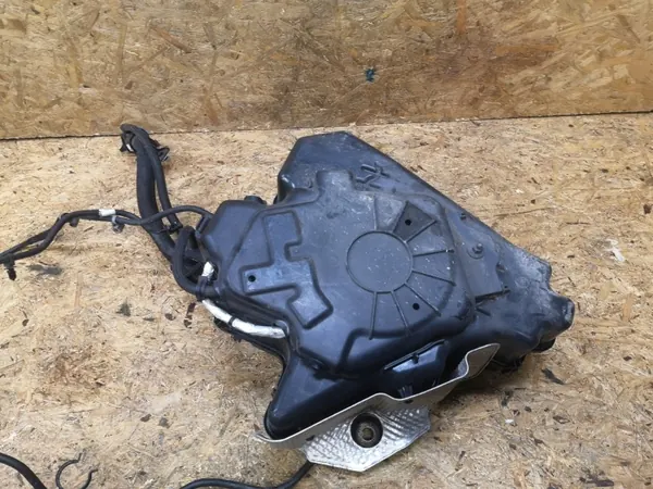 Bomba tanque AdBlue FORD KG93-5J228-AD usado OEM image 5