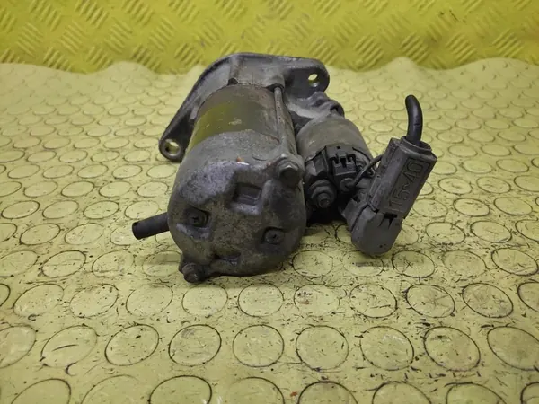 TOYOTA YARIS 1.3 Motor de arranque 2810021030 image 3