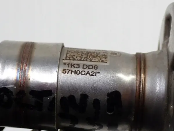 Inyector AdBlue OEM 05L131113R para Skoda Octavia IV image 6