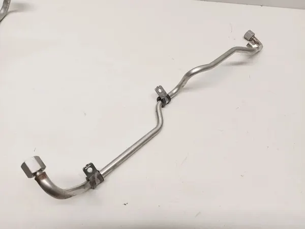 Ligne d'injecteur de carburant Porsche Cayman 981 image 2