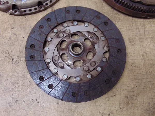 Volante de Dupla Massa VW Polo V 6R 1.6 TDI image 5