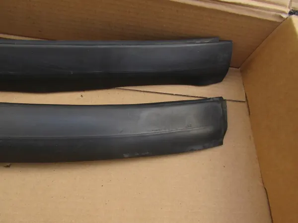 MERCEDES W124 Windschutzscheibenleistenabdeckung L+P OEM image 4