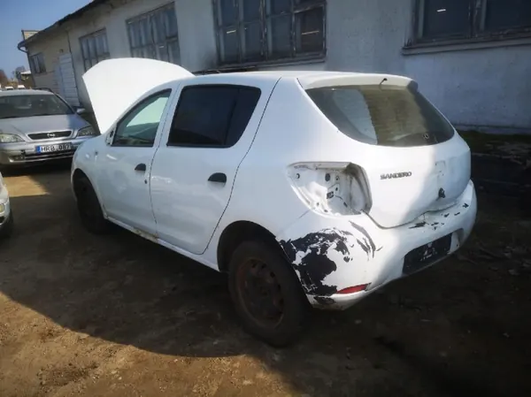 Pompe à huile OEM 702748 pour Dacia Sandero 1.2L 2013 image 8