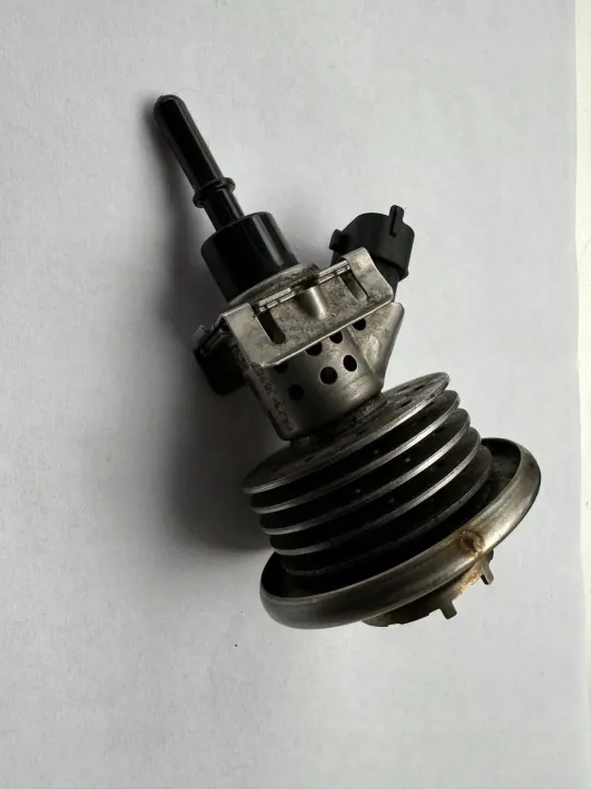 Injector AdBlue Land Rover OEM FX2319e3-AB image 2