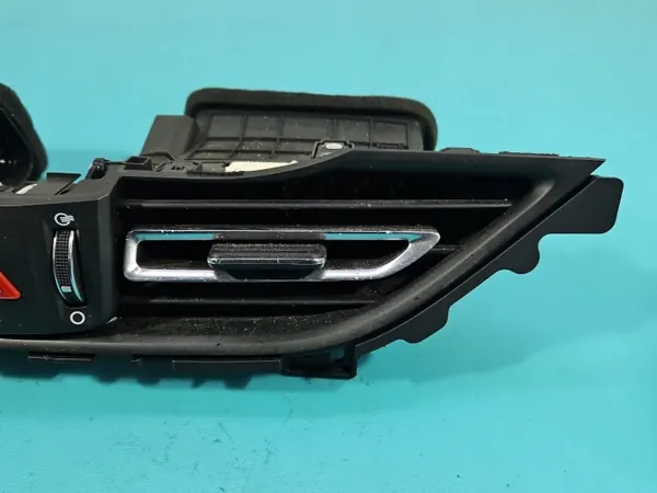 Grille de ventilation centrale OEM 97401-G4AB0 Hyundai i30 III image 3