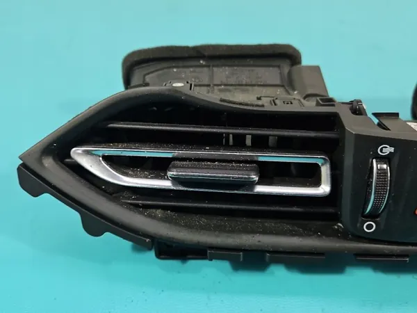 Grille de ventilation centrale OEM 97401-G4AB0 Hyundai i30 III image 5
