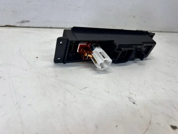 Dachfaltsteckdose OEM 8P0863284D 8P7863284B Audi A3 image 3