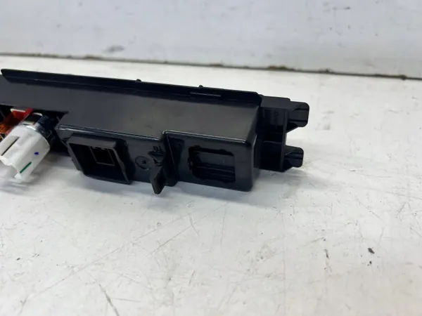 Dachfaltsteckdose OEM 8P0863284D 8P7863284B Audi A3 image 4