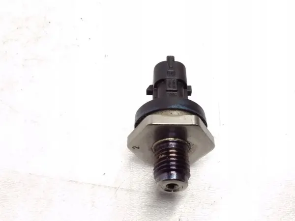 Capteur de pression carburant OEM 0281006036 Renault Master image 3