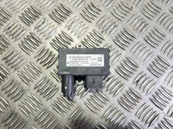 Bougie de préchauffage OEM A6401530479 Mercedes-Benz image 2