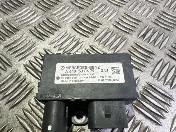 Bougie de préchauffage OEM A6401530479 Mercedes-Benz image 4
