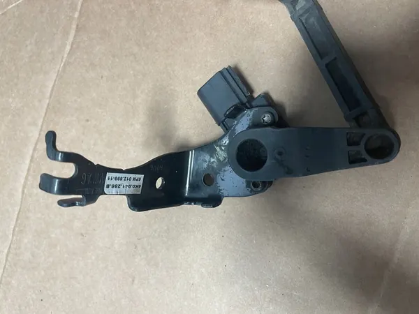 Sensor de nível AUDI A6 A7 4K0941286B image 2