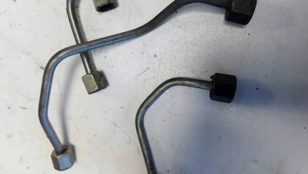 Citroen OE 1570P8 Kraftstoffleitung image 3