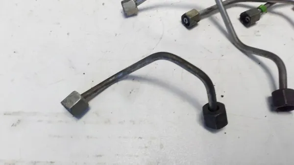 Citroen OE 1570P8 Kraftstoffleitung image 6