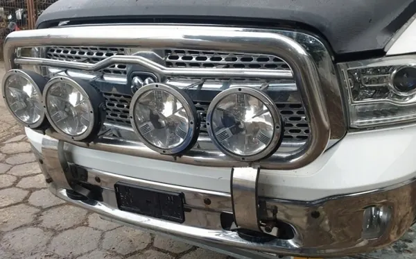 Dodge Ram IV 13r OEM Halogeen/LED Verlichtingsset - Gebruikt image 10