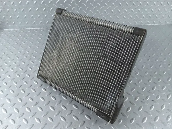Evaporador aire acondicionado Cadillac XTS OEM 84409864 - Usado image 2