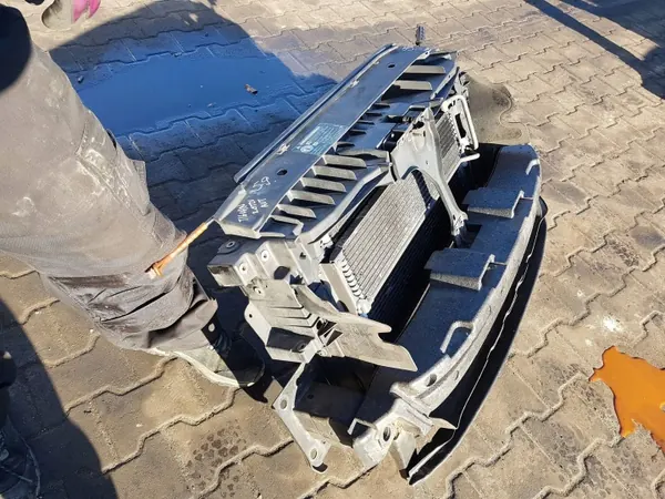 VW TIGUAN I 5N 06-10r 2.0 TDI PAS PRZEDNI CHŁODNICE WENTYLATORY AUTO-PIATEK image 4