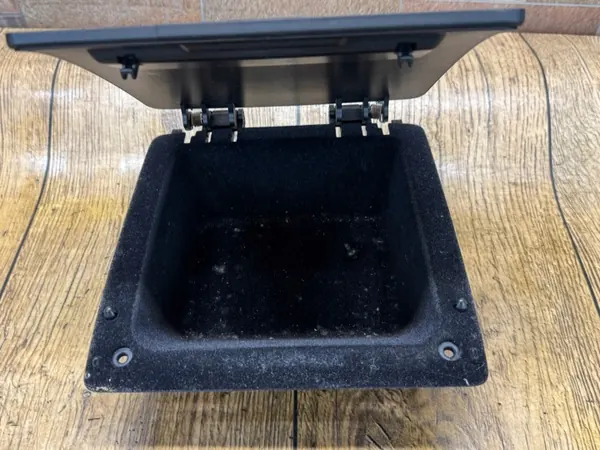 Compartiment de rangement console centrale TOURAN I OEM image 3