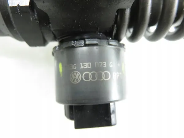Pompe lave-glace OEM 03G130073G pour Mitsubishi Outlander II image 4