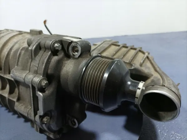 Compressor Mercedes OEM A2710902780 para C W204 image 4