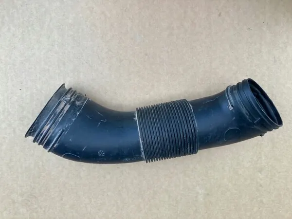 Manguera de Aire VW Amarok 2H0129618 image 2