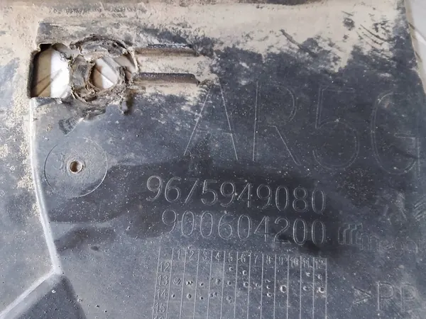 CITROEN C4 PICASSO II 2016 Left Rear Wheel Arch 9675949080 image 3