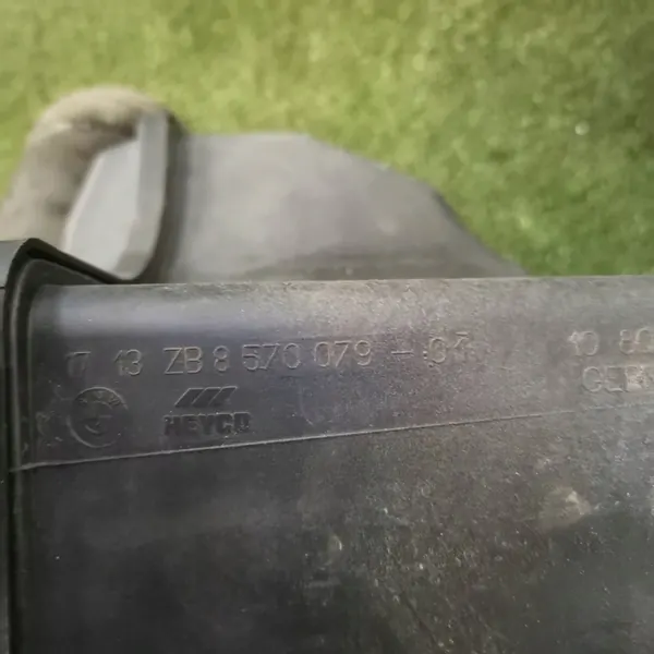 BMW X1 E84 Expansionsbehållare Slang 8570079 image 7