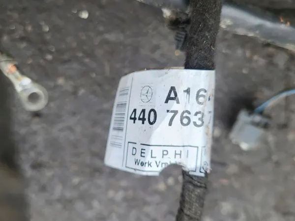 Peräkärkikoukku OEM A1643100937 Mercedes ML W164 image 10