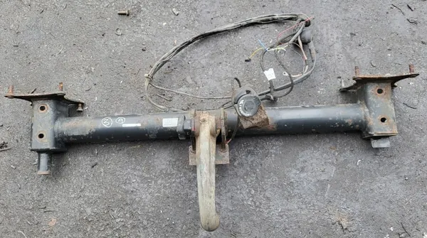 Peräkärkikoukku OEM A1643100937 Mercedes ML W164 image 4
