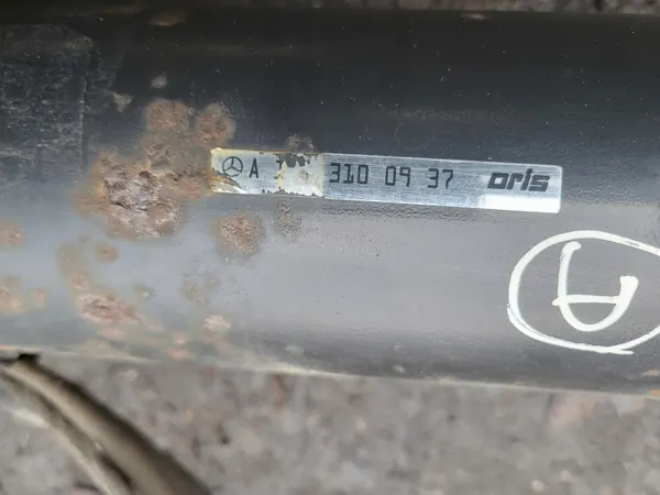 Peräkärkikoukku OEM A1643100937 Mercedes ML W164 image 9