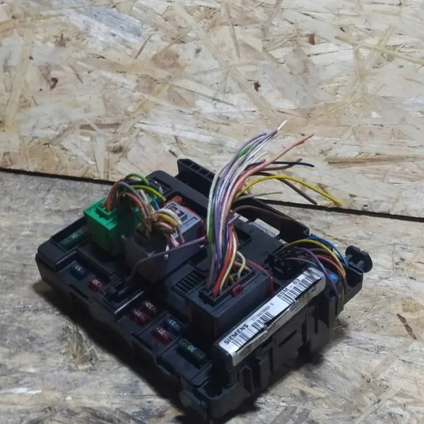 Module BSM Peugeot OEM T118470003G - Occasion image 7