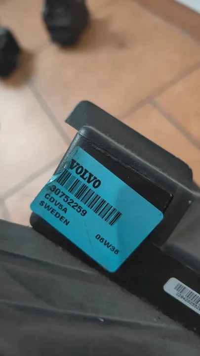 Volvo Radiokabelförstärkare OEM D-3533717-009 image 5