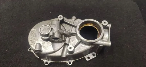 Capa da corrente de distribuição AUDI A6 AVANT 2006 05F103530P image 2