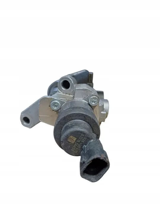 Régulateur de pression carburant Bosch F 00B C80 045 image 4