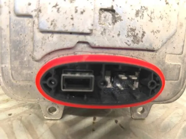 Module Phare Xenon OEM 5DV00972000 Avant image 6