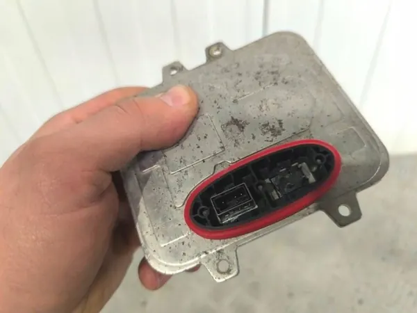 Module Phare Xenon OEM 5DV00972000 Avant image 7