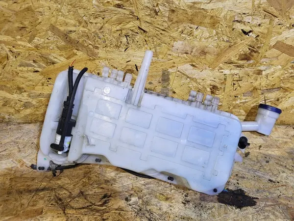 Ruitensproeiervat Peugeot Partner III 9817300980 image 8