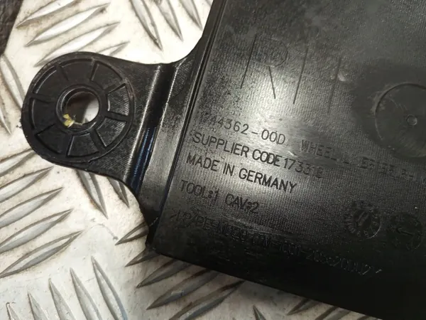 Tesla OEM 1744362-00D Rechte Vorderkotflügel image 8