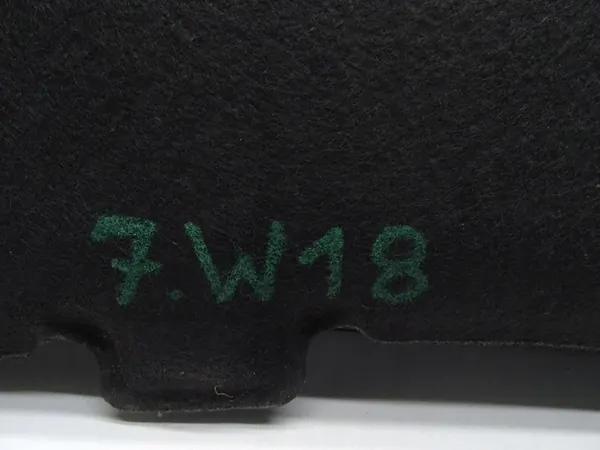 Motorhaubenisolierung + Clips SKODA SUPERB II LIFT 3T0863831A image 7