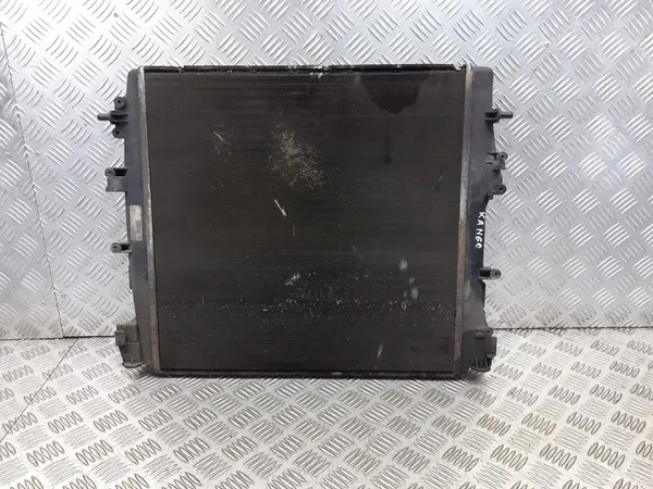 Radiador de motor Renault OE 82 00 240 818 image 3