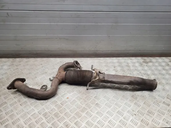 Chrysler Pacifica Pakoputken pidike OEM ATV81309 image 2