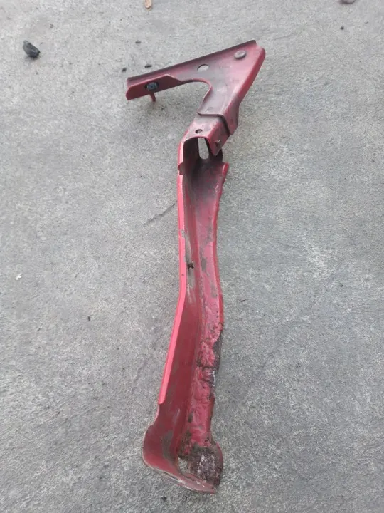 AUDI A5 8T Höger Framskärm Stöd 8T0821136A image 4