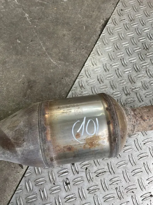 Mercedes VITO 447 Uitlaat Demper OEM A4474900014 image 5