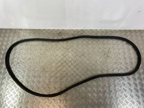 Junta de maletero Kia Sorento OEM FOB33089 - Usado image 2