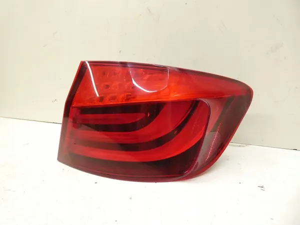 BMW F10 528 Luz Trasera Derecha USA OEM image 4