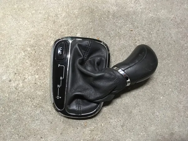 MERCEDES W203 Gear Shift Knob Automatic A2032673611 image 1