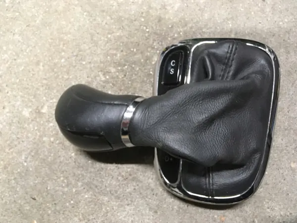 MERCEDES W203 Gear Shift Knob Automatic A2032673611 image 2