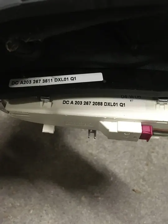 MERCEDES W203 Gear Shift Knob Automatic A2032673611 image 3