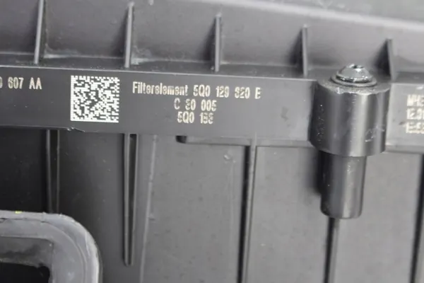 Filtre à air OEM bt-cars-26013 pour VW Audi Skoda image 5