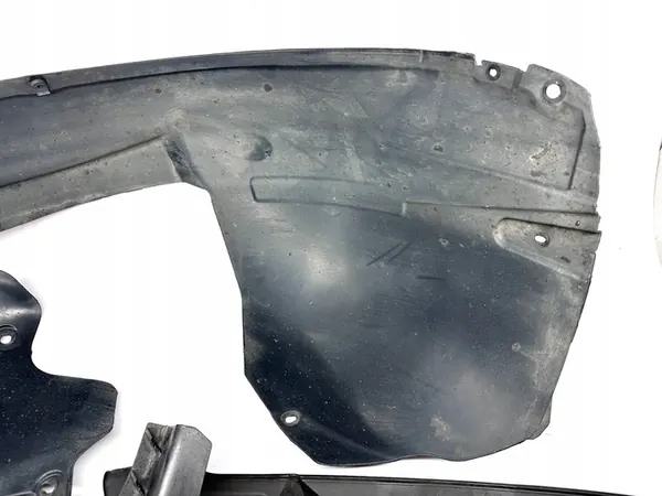 Audi A3 8P Front Left Wheel Arch Liner OE 8P0805885 image 3